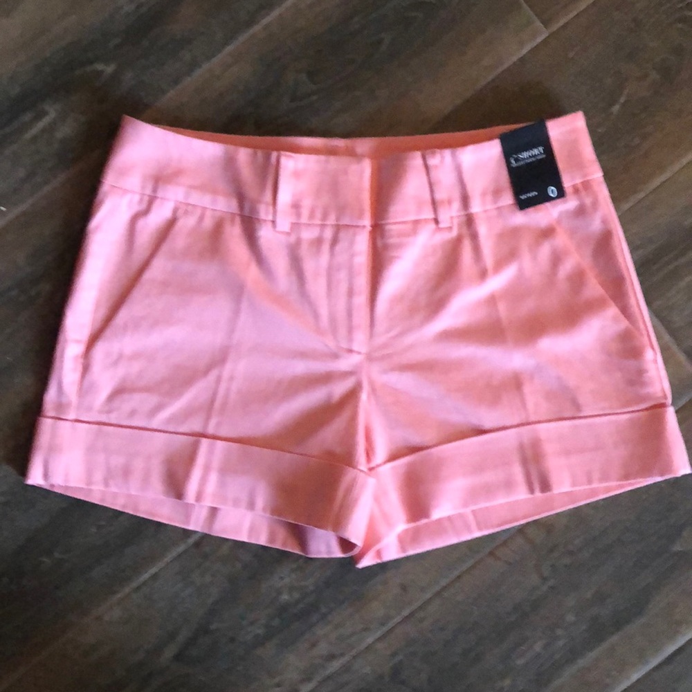 New York & Company 4” Shorts